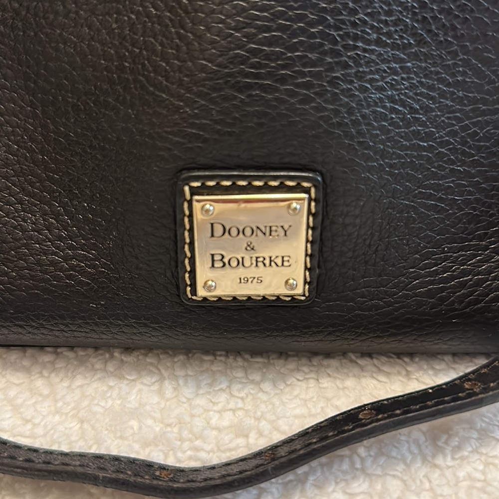 Black on Black Pebble leather Dooney & Bourke Shoulder Bag - Picture 2 of 16